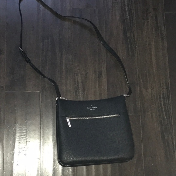BLACK CROSSBODY KATE SPADE BAG (NEVER USED) - Picture 5 of 5